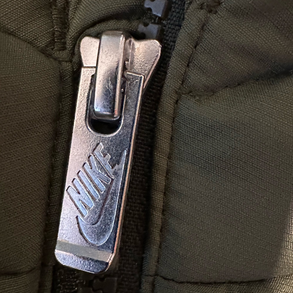 Nike Olive and Sage Hooded Puffer Jacket - Picture 14 of 14
